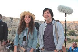 Check spelling or type a new query. Ezgi Mola Resimleri Patron Mutlu Son Istiyor Fotograf Ezgi Mola Tolga Cevik Beyazperde Com