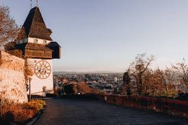 Schauen sie auf fluege.de und überzeugen sie sich selbst von den günstigen angeboten. Graz Sonnenuntergang Auf Dem Schlossberg