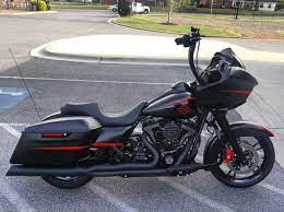 Harley Davidson Road Glide Vs Street Glide Harleydavidsonroadglide Harley Road Glide Road Glide Harley Davidson Road Glide