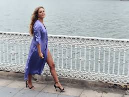 Disponemos de alquiler de pamelas y tocados y todos los decidimos diseñar y confeccionar una colección de ropa para niños de arras, además de una colección de ropa para invitadas de boda. Invitada Con Estilo Archivos Las Bodas De Tatin