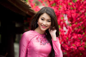 Thảo chấp nhận khoe ảnh xấu mà thảo giấu lâu nay để tạo động lực cho những ai đang cảm thấy tự ti về ngoại hình hay làn da của chính mình. Hoa Háº­u Thu Tháº£o Tá»± Hao Khi Máº·c Ao Dai Du Xuan