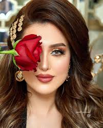 pin by hudhud whit on makeup beautiful girl makeup hairstyles for gowns bride makeup