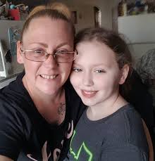 What is the performer's name at Kid Rock's?