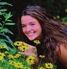 Julie Hostetler's Instagram, Twitter & Facebook