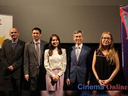 Ungku ismail aziz, siti saleha, fikhree bakar, talha harith, zaki azeman, aida khalida, hilal azman, hairie othman, kuza, zul helmi, putri. Siti Saleha Comes Out Of Hiatus With New Cybercrime Movie News Features Cinema Online