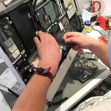 When we start the system it does not showing the pictures and and beeps three times. Solved Macbook Beeping 3 Times Macbook Pro 13 Unibody Mid 2009 Ifixit