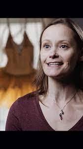 Kerri Bean's Instagram, Twitter & Facebook