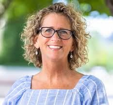 St. Andrew's Alumni Association members hosted the graduation luncheon  today, welcoming 41 new members to the association. Pictured L to R: Sam  Hubbard '95, Kelli Shiver '14, Lane Hanberry '13, Taylor Faulk '