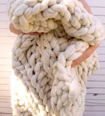 Who else has always wanted to try your hand at one of those giant knit blankets you see all over internet land? 8 Diy Chunky Knit Blanket Tutorials The Cottage Market