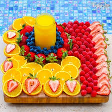 Fully Raw Kristina S Picture Perfect Fruit Platter Creative Food Art Fruit Tray Fruit Platter