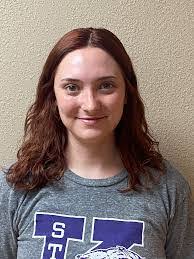 Ariel Garrett's Instagram, Twitter & Facebook