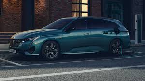 Reseña del peugeot 308 según nuestros especialistas. New Peugeot 308 Sw Is Europe S Prettiest Compact Wagon Now A Phev
