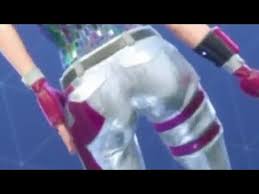 Revisit + complete the fortnite fever set by giving owners of funk ops / sparkle specialist. Fortnite The Wiggle With Sparkle Specialist Thicccccc Youtube