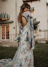Laguna Gloria Sunset Inspiration Shoot In Austin Tx Nikkolas Nguyen Vintage Boho Dress Bohemian Wedding Dresses Boho Dress Formal