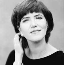 Does anyone know Mandy Tee from Hampton? Would be more then happy to give  her her Royal Mail parcel..