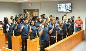 A NEWSLETTER OF THE JUDICIARY OF THE STATE OF LOUISIANA ORLEANS CIVIL  DISTRICT COURT JUDGE KERN REESE COACHES AWARD-WINNING DILL