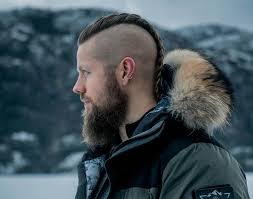 Looking for trendy viking hairstyles to create a style statement of your own? 20 Retro Chic Viking Hairstyles For Men Hairstyle Camp