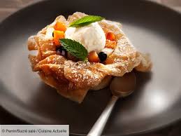 Recette Bricks Aux Fruits Ingredients 4 Personnes Decouvrez Toutes Nos Idees De Repas Et Recettes Sur Cuisine En 2020 Recette Recettes Sucrees Feuille De Brick
