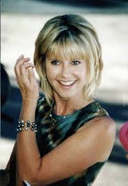 Olivia Newton John Photo Olivia Short Hair Styles Medium Length Hair Styles Hair Beauty