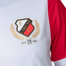 On 2 february 2021, the knvb announced that effective immediately clubs would be allowed to make an extra substitution for suspected concussions as part of an ifab sanctioned trial. Fc Utrecht 2020 21 Home Kit