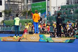 No dia 14 de junho de 2016 as medalhas foram apresentadas ao público pela primeira vez, numa cerimônia realizada na arena do futuro. Ficheiro Rio 2016 Maratona Aquatica 29112067025 Jpg Wikipedia A Enciclopedia Livre