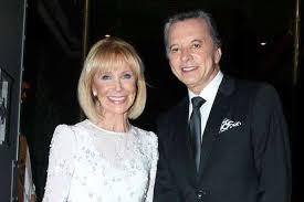 Para Ti | Qué es de la vida de Evangelina Salazar, la mujer que dejó todo  por Palito Ortega: tiene 75 años y está alejada de los medios. La nota... |  Instagram