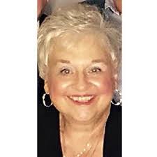 Betsy Carr's Instagram, Twitter & Facebook