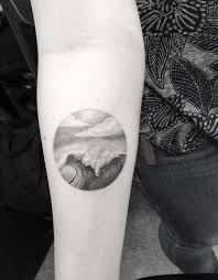 Dr Woo Tattoo Artist Half Needle Tattoo Sea Waves Circular Tattoo Circular Tattoo Designs Dr Woo Tattoo