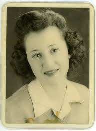 c1940s Photo Ohio Columbus Pretty Young Woman Phyllis Mosier Graduation  Clum #2