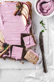 Apple Spice Sheet Cake With Blackberry Frosting Ana S Baking Chronicles Recipe Spice Sheet Sheet Cake Yoghurt Cake