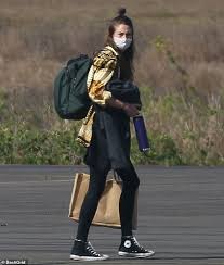 While news of their relationship only became public a few days ago, rodgers casually mentioned their engagement while receiving an award at saturday night's nfl honours. Shailene Woodley And Aaron Rodgers Spotted For First Time Together Since News Of Engagement Uk Time News