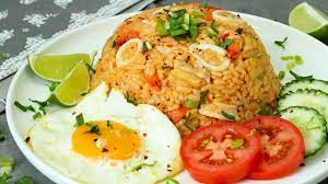 Nasi goreng usa adalah singkatan kepada nasi goreng udang, sotong dan ayam. Nasi Goreng Usa Surf Turf Fried Rice Youtube