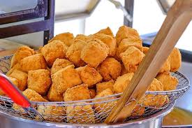 Hashtag tahu crispy viral pun menjadi pembicaraan. Tantangan Bikin Gorengan Masterchef Indonesia Ini Cara Membuat Tahu Krispi