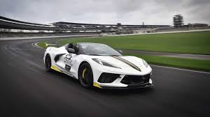 M., hora de verano del este, con la bandera verde para dar inicio a la. El Corvette Convertible Sera El Pace Car De La Indy 500 2021