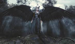 Юная волшебница малефисента вела уединенную жизнь в зачарованном лесу, окруженная сказочными существами. Vfx On Maleficent Features Screen