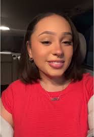 Mia Bonner's Instagram, Twitter & Facebook