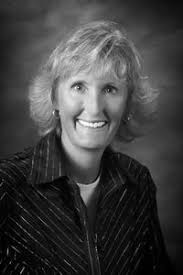 Leeann Larsen's Instagram, Twitter & Facebook