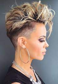 Blonde Short Pixie Haircut Undercut Pixie Haircut Short Haircut For Woman Pixie Haircut Messy Thick Hair Styles Short Bob Hairstyles Undercut Pixie Haircut
