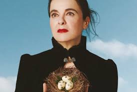 Championne de bateau-dragon