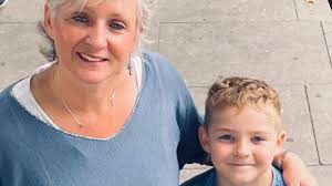 Rhieni'n 'brwydro' am ofal diabetes math 1 yn yr ysgol