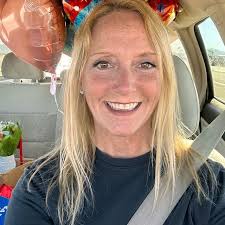 Renee Mclendon's Instagram, Twitter & Facebook