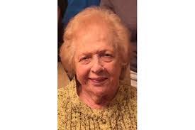 Eva Bernstein's Instagram, Twitter & Facebook