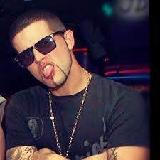 Aaron Royce's Instagram, Twitter & Facebook