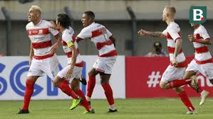 Akhirnya persebaya keluar sebagai pemenang dengan pertandingan yang sangat sengit dengan madura united, dan sekaligus. 1qokfsinteu49m