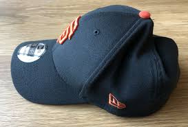 Nowadays, baseball caps come in a variety of fabrics from wool, denim, or cotton to linen, cashmere, and synthetic materials such as nylon, mesh, and polyester. Baseball Cap Wikiwand