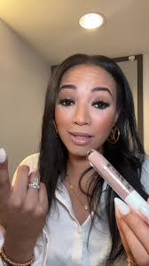 Essence Lip Gloss Milky