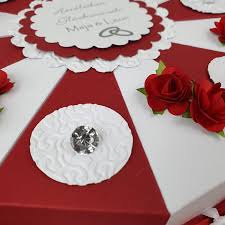 Die diamantene hochzeit ist ein sehr besonderes und außergewöhnliches familienfest. Schachteltorte Zur Diamantenen Hochzeit Oder Rubinhochzeit Geschenk Creativanita
