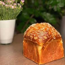 Козунак kozuˈnak) is a special sweet leavened bread, traditional to eastern europe, romania, bulgaria and serbia, macedonia, greece, etc. Svetlozara On Instagram 640g Naturally Leavened Sweet Brioche Cube Or Kozunak Recipe And Method For The Sweet Starter 180g Active Starter At 50 Hydra I 2020