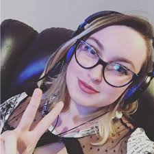 What are some tips for a new streamer starting