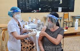 Because rig might partially suppress active production of antibody, no more than the recommended dose should be given. Tp Thá»§ Ä'á»©c Tiem Vaccine Phong Covid 19 Cho NgÆ°á»i Dan Thuá»™c Nhom Tren 50 Tuá»•i